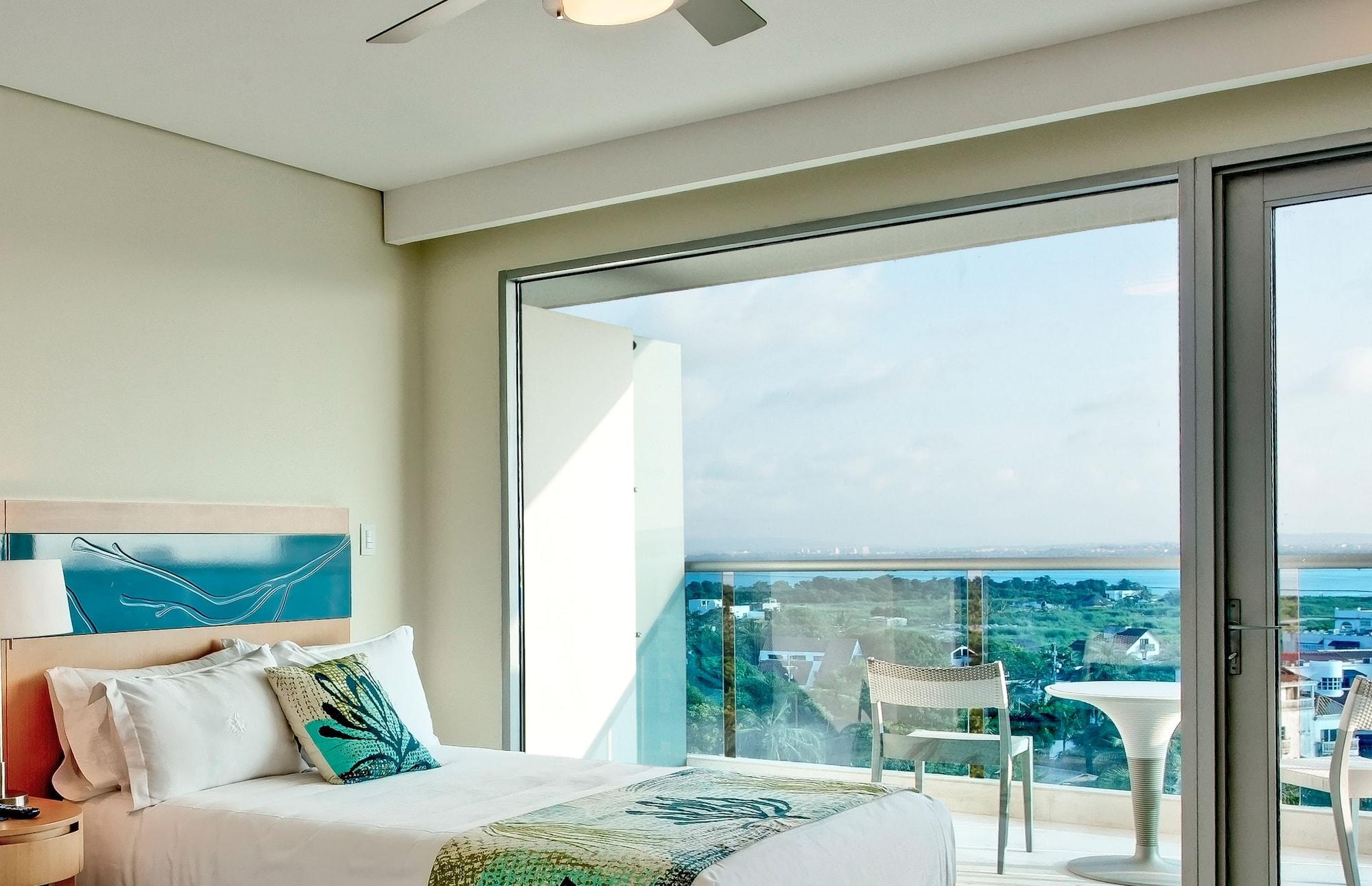 Las Americas Torre Del Mar Cartagena Exterior photo Honeycomb cellular shade