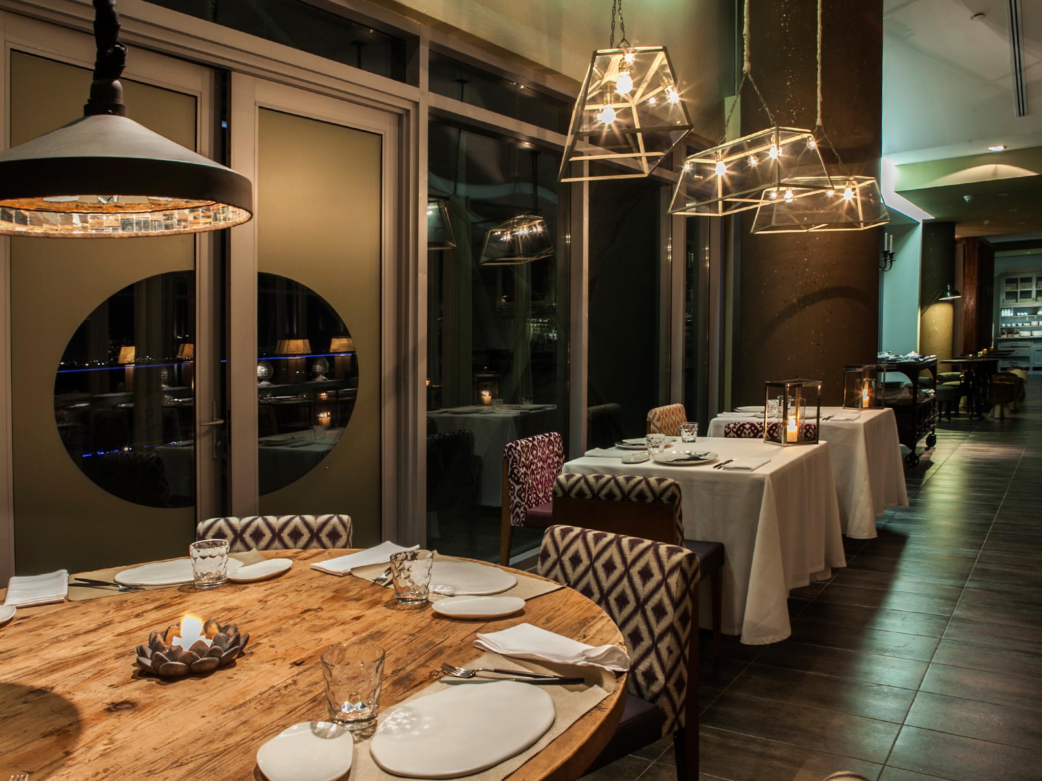 Las Americas Torre Del Mar Cartagena Exterior photo Restaurant