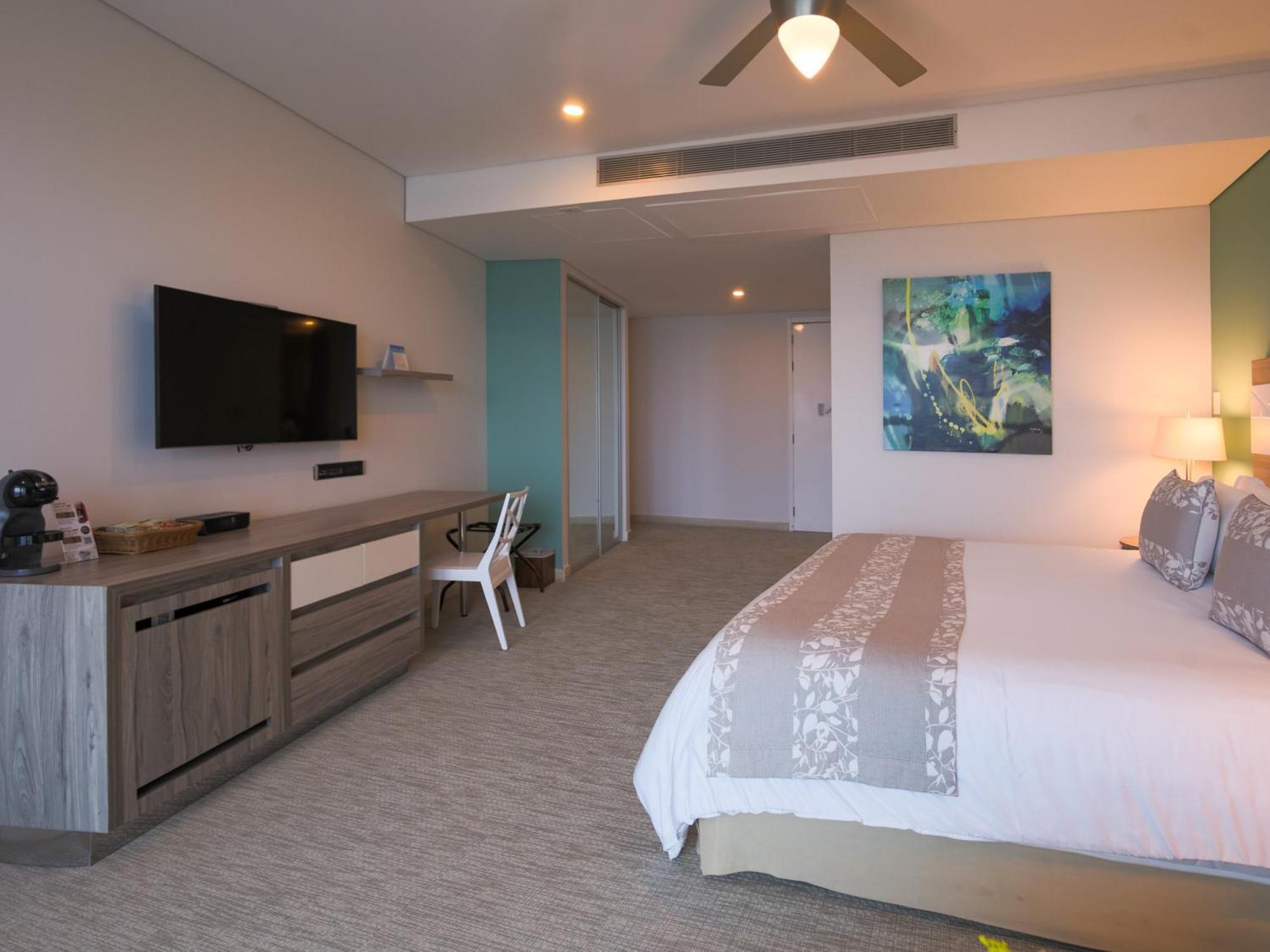 Las Americas Torre Del Mar Cartagena Exterior photo A room at the hotel